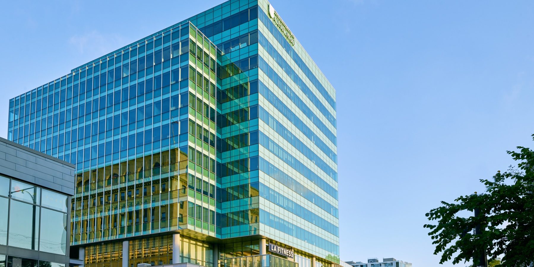 Side view of Harper Court building in Hyde Park, Chicago